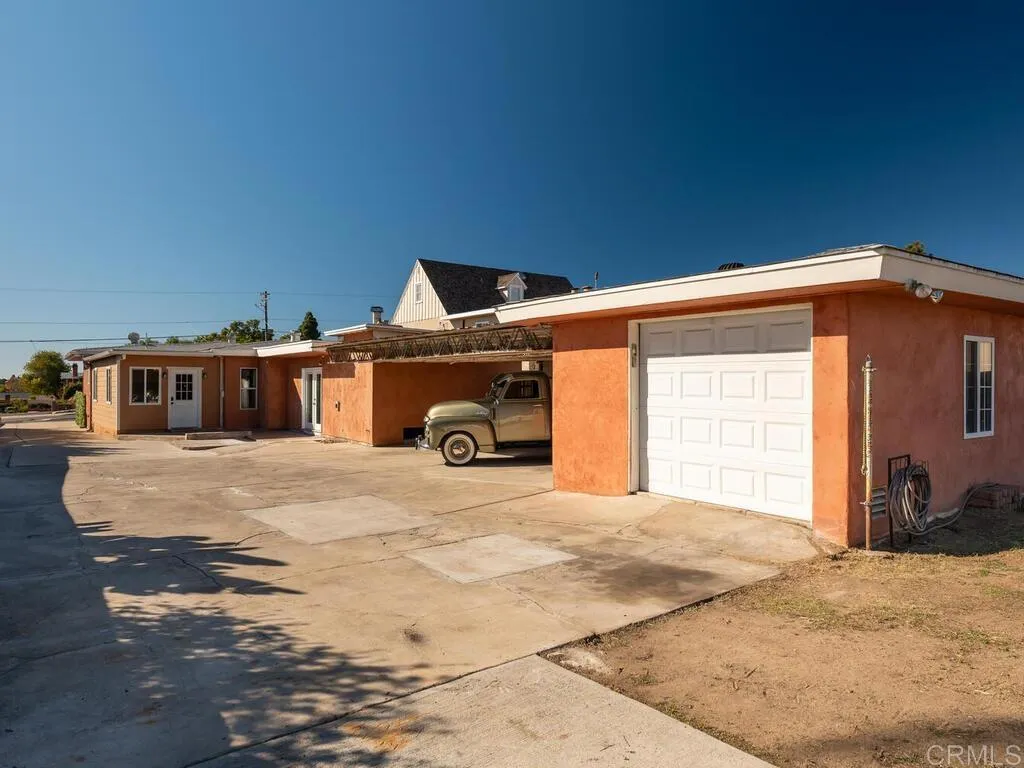 Additional image 5 of 511 Hilltop Dr, Chula Vista, CA 91910