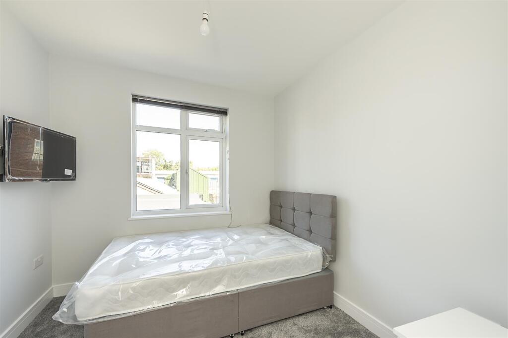 Additional image 2 of Hatfield Road, St. Albans