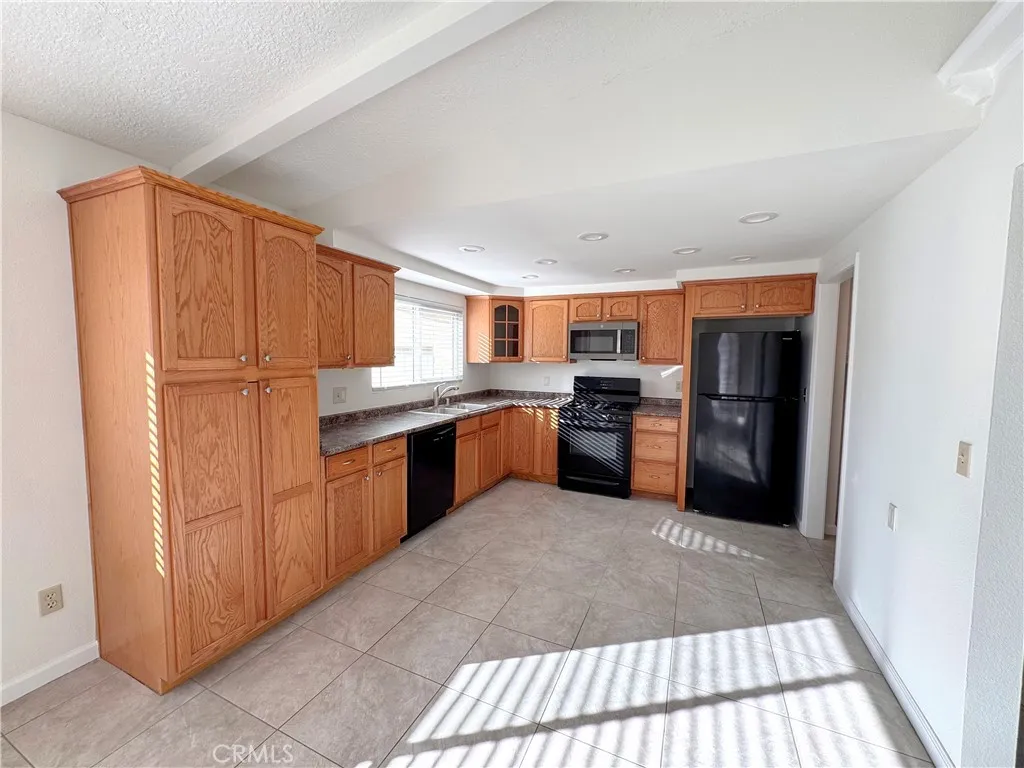 Additional image 5 of 27474 Travertine St, Barstow, CA 92311