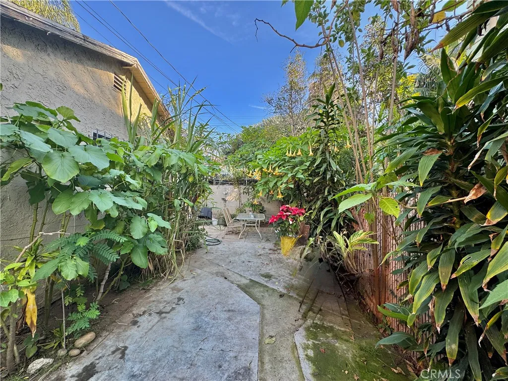 1546 30th, Los Angeles, CA 90007