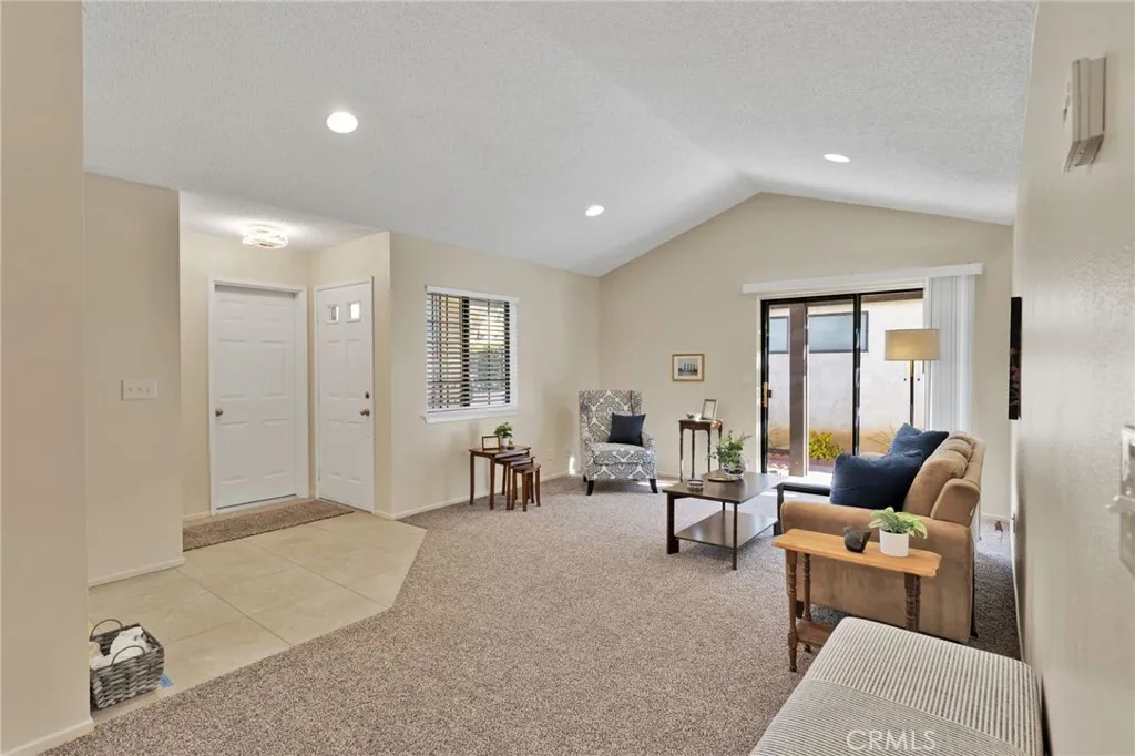 Additional image 46 of 19265 Pine Way, Apple Valley, CA 92308