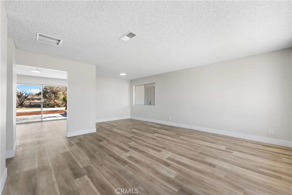 Additional image 6 of 40596 Fieldspring St, Lancaster, CA 93535