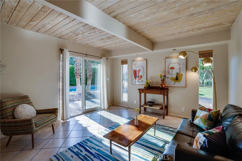 Additional image 14 of 576 E Desert Holly Circle, Palm Springs, CA 92262