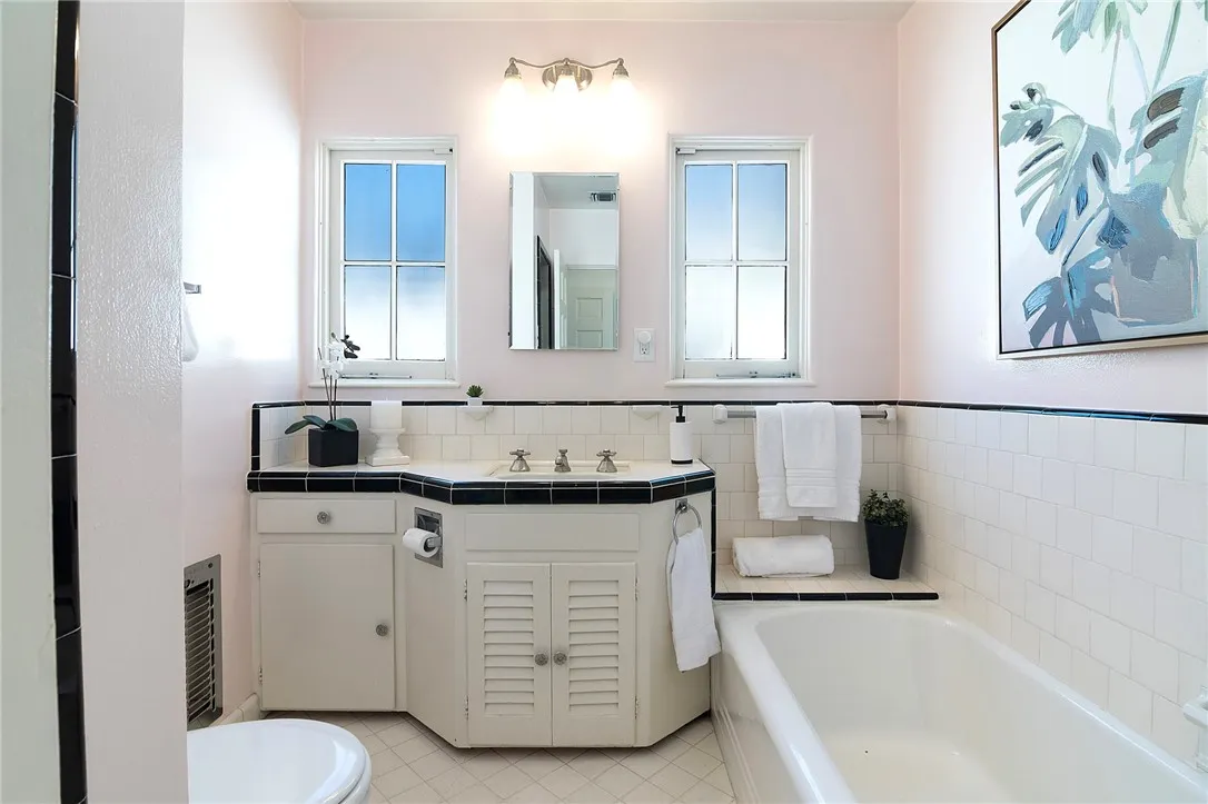 Additional image 64 of 1324 W Morningside Dr, Burbank, CA 91506