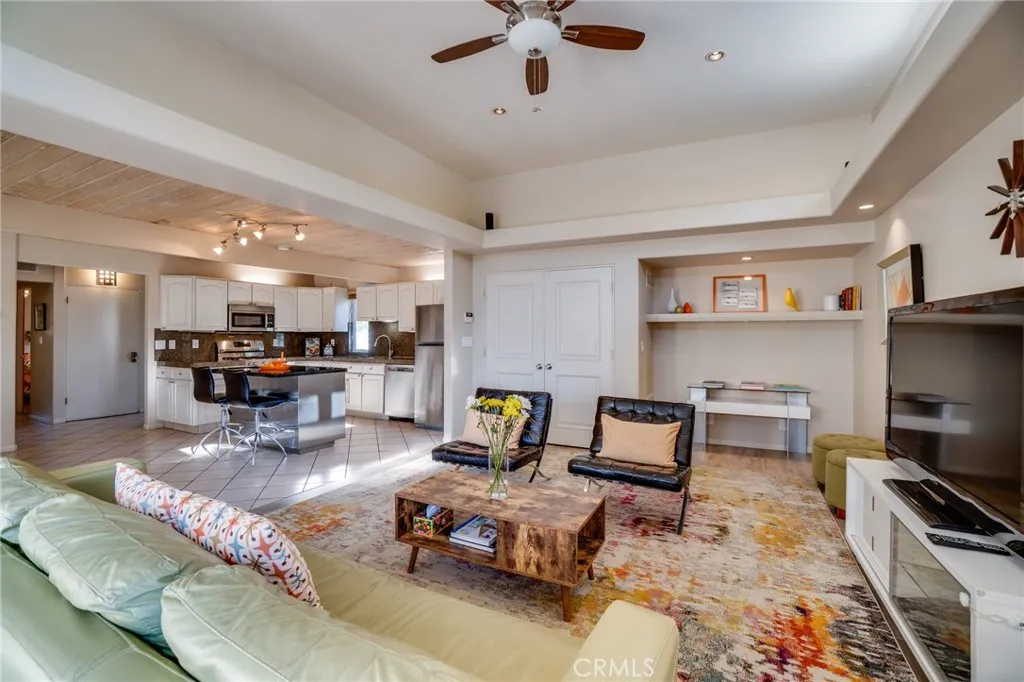 Additional image 8 of 576 E Desert Holly Circle, Palm Springs, CA 92262