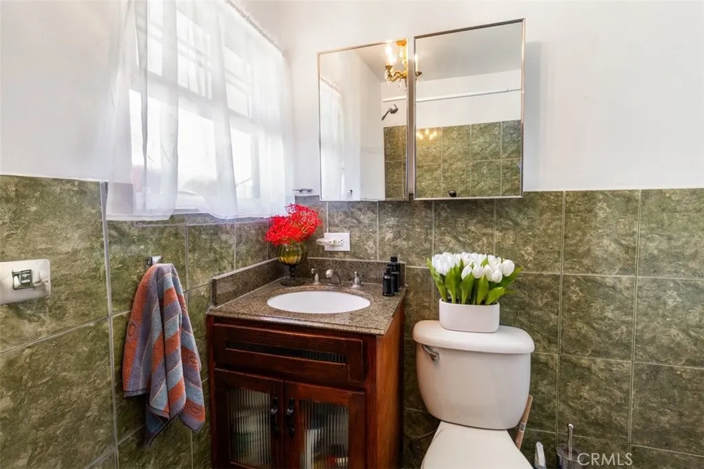 Additional image 47 of 657 W 66th St, Los Angeles, CA 90044