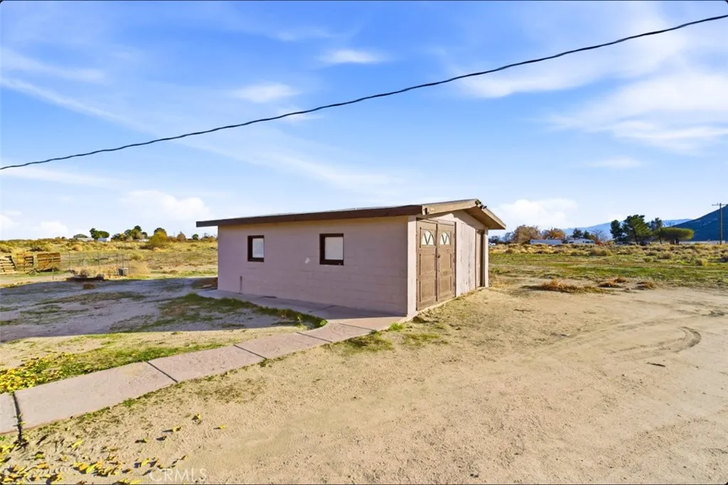Additional image 7 of 19449 Chamisal St, Adelanto, CA 92301