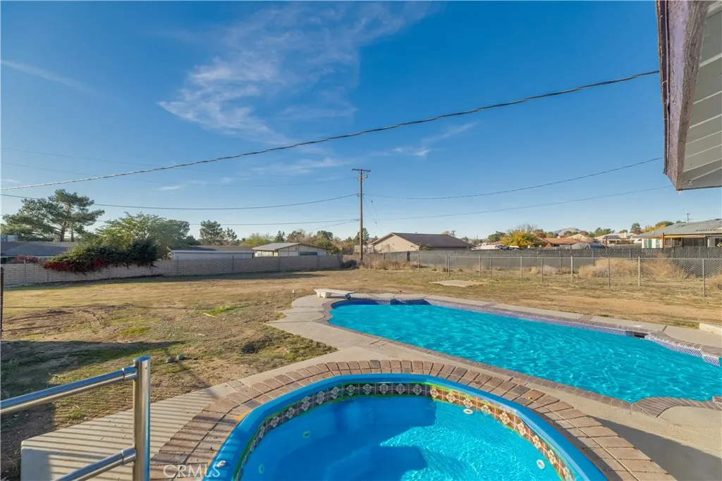 Additional image 50 of 19125 Hupa Rd, Apple Valley, CA 92307