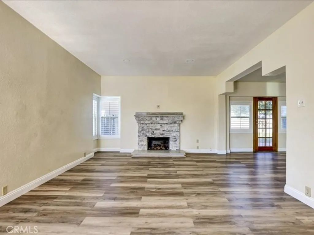 Additional image 4 of 9607 Cypress Ave, Fontana, CA 92335