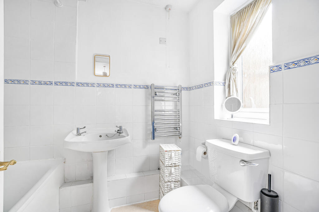 Additional image 8 of Chatsworth Court, Granville Road, St. Albans, Hertfordshire