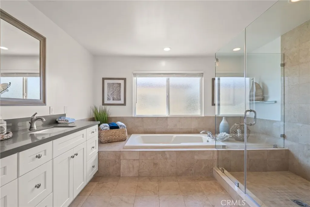 Additional image 87 of 204 N Prospect Ave Unit B, Redondo Beach, CA 90277