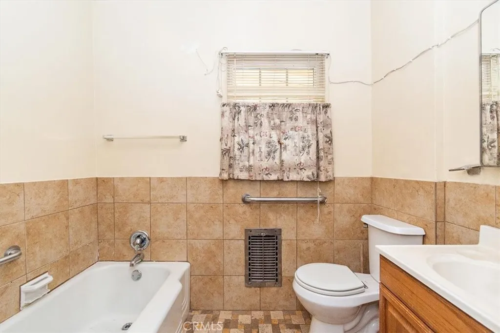 Additional image 27 of 14248 Friar St, Van Nuys, CA 91401