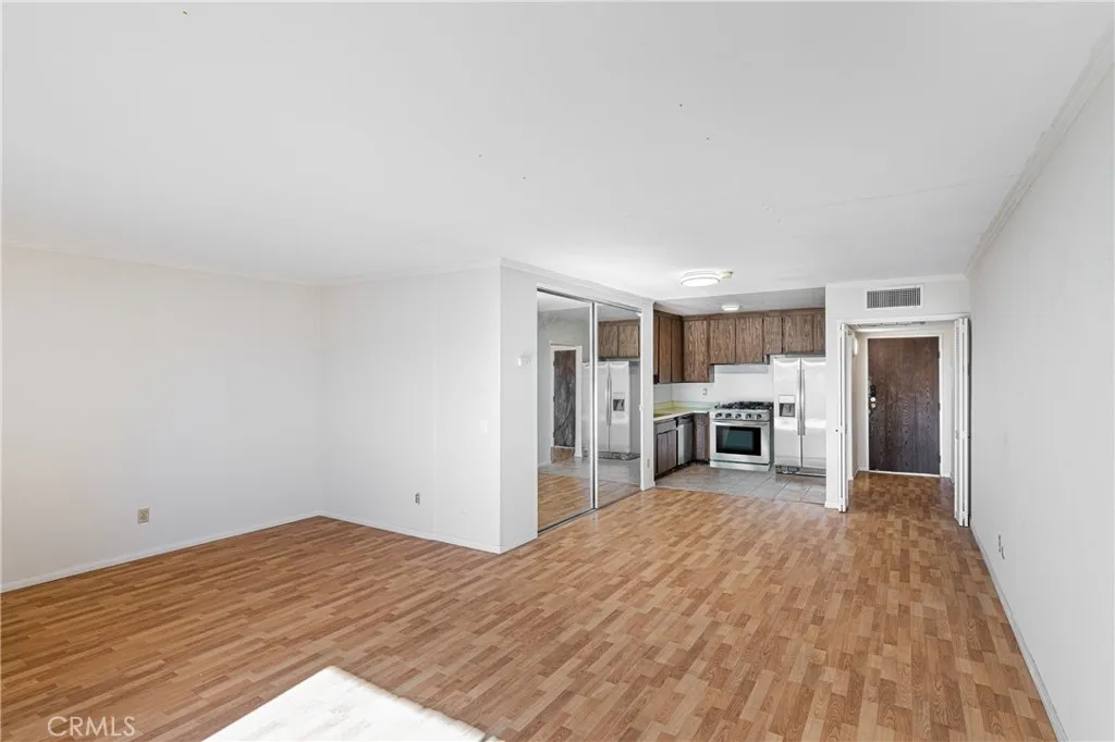 Additional image 3 of 310 N Jackson St Unit 326, Glendale, CA 91206