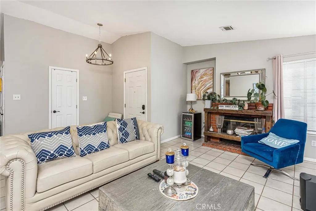 Additional image 41 of 16422 Tolowa Rd, Apple Valley, CA 92307