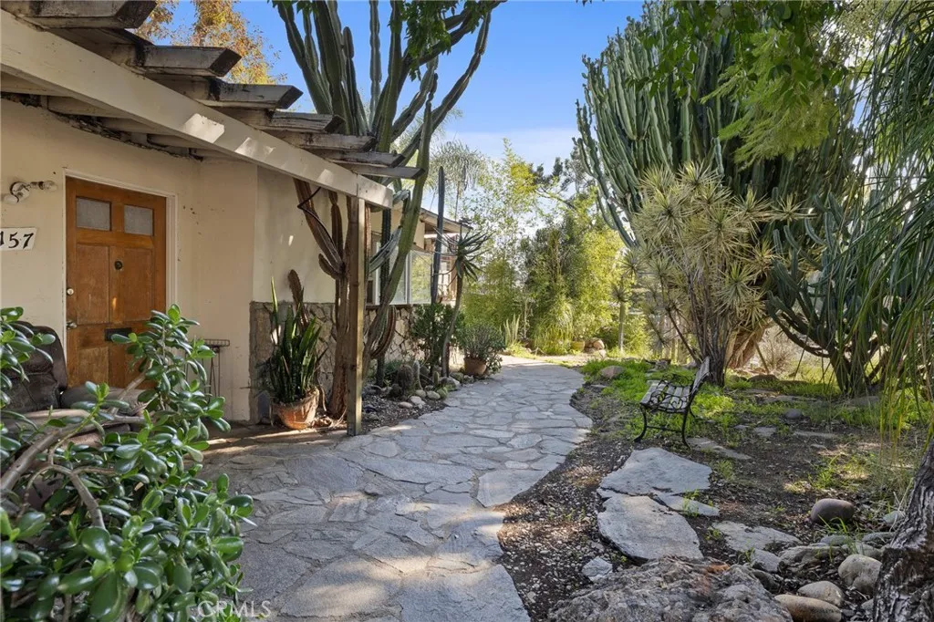 Additional image 3 of 15157 Covello Street, Van Nuys, CA 91405