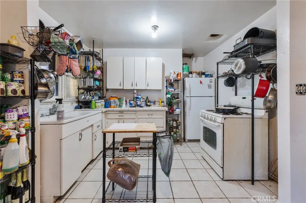 Additional image 46 of 15157 Covello Street, Van Nuys, CA 91405