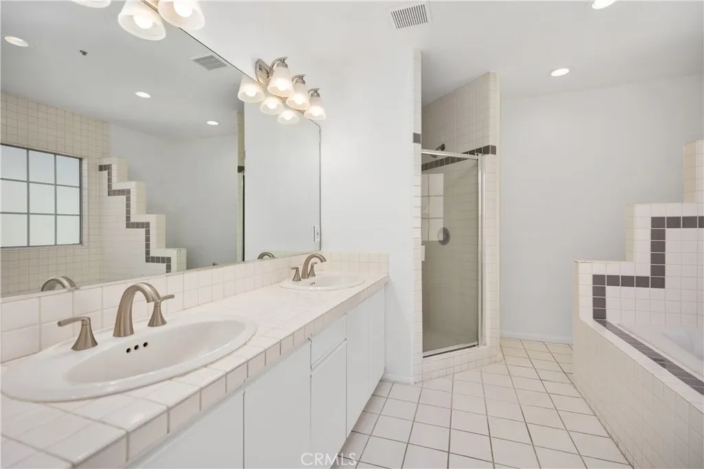 Additional image 27 of 286 Carefree Ln, Costa Mesa, CA 92627