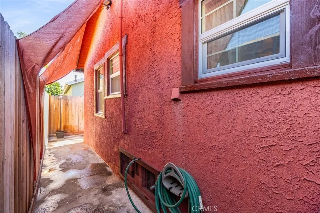 Additional image 40 of 657 W 66th St, Los Angeles, CA 90044