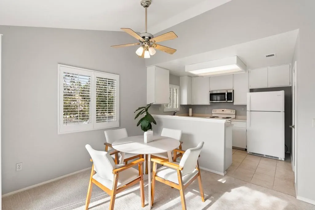 Additional image 44 of 11325 Avenida De Los Lobos Unit D, San Diego, CA 92127