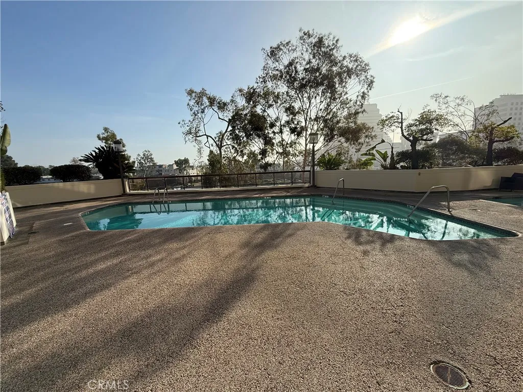 Additional image 7 of 222 Monterey Road Unit 206, Glendale, CA 91206