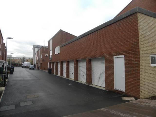 Aviation Avenue, Hatfield, Hertfordshire