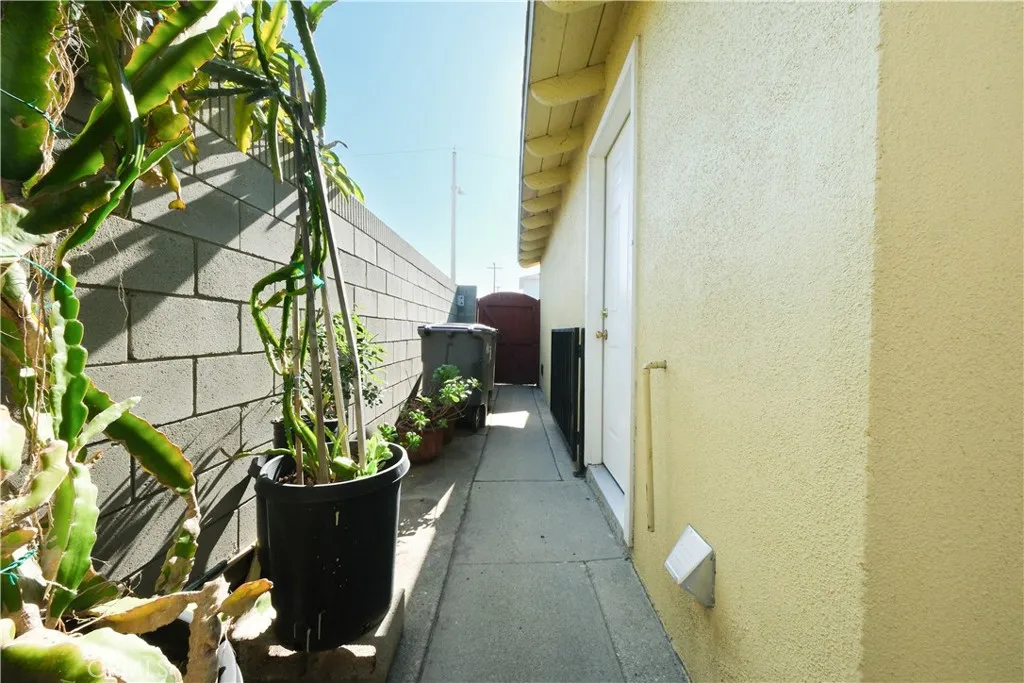 Additional image 70 of 419 W Martinshire St, Carson, CA 90745