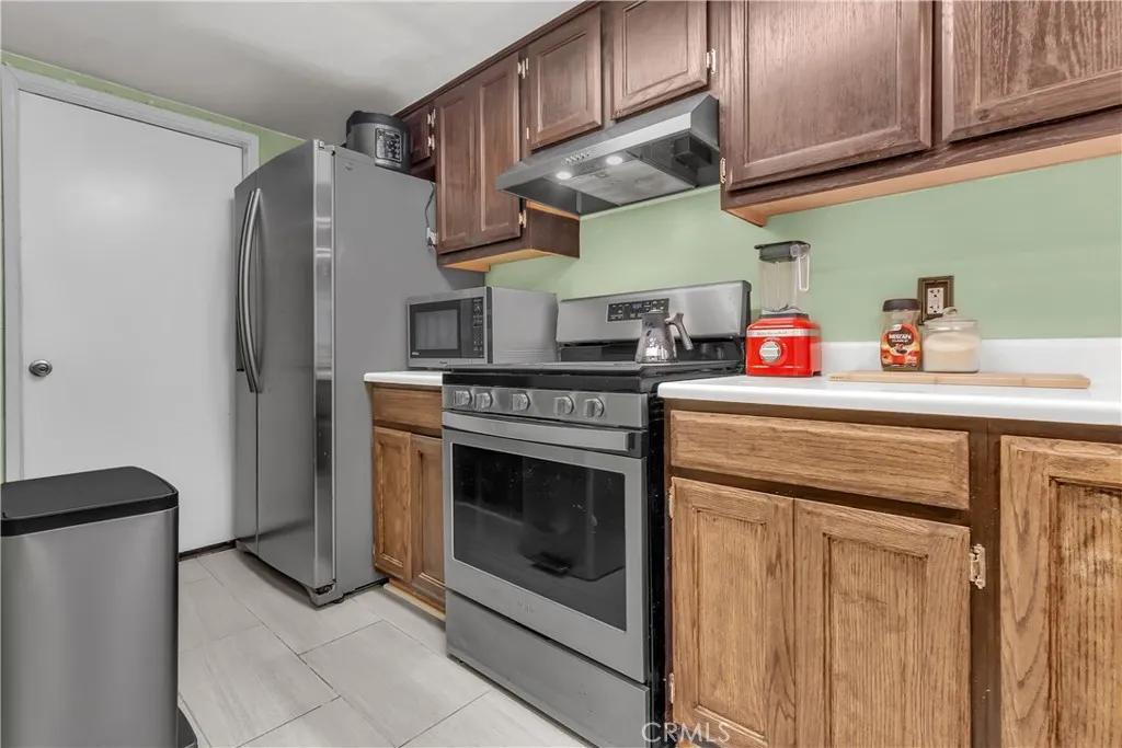 Additional image 10 of 820 W Compton Blvd Unit 20, Compton, CA 90220