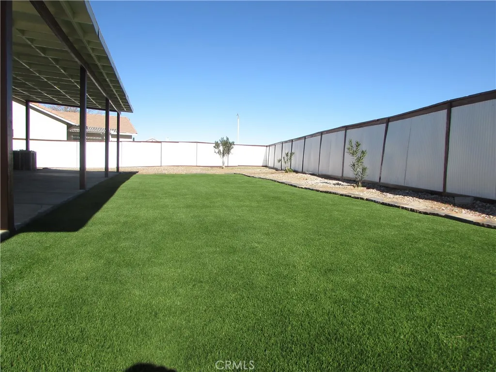 Additional image 4 of 11424 Dartmouth Court, Adelanto, CA 92301