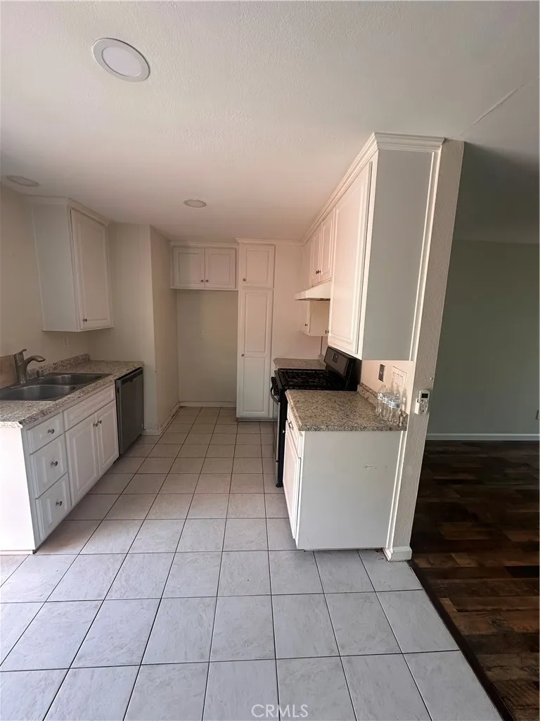 Additional image 48 of 1440 N Weeping Willow Ln, Anaheim, CA 92801