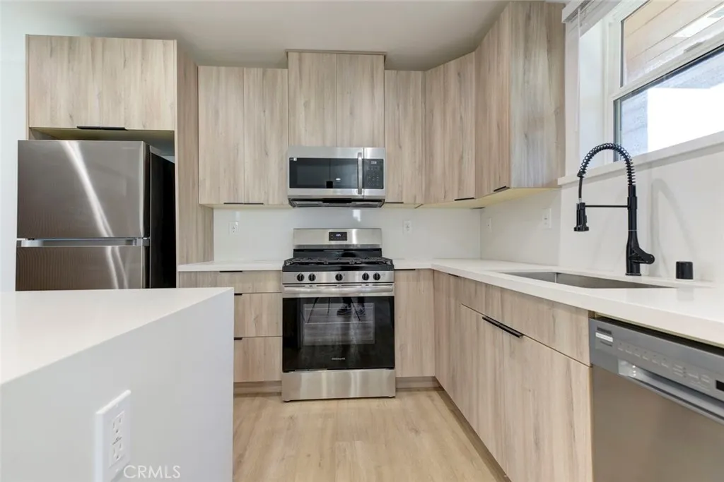 Additional image 45 of 5648 Cartwright Avenue, North Hollywood, CA 91601