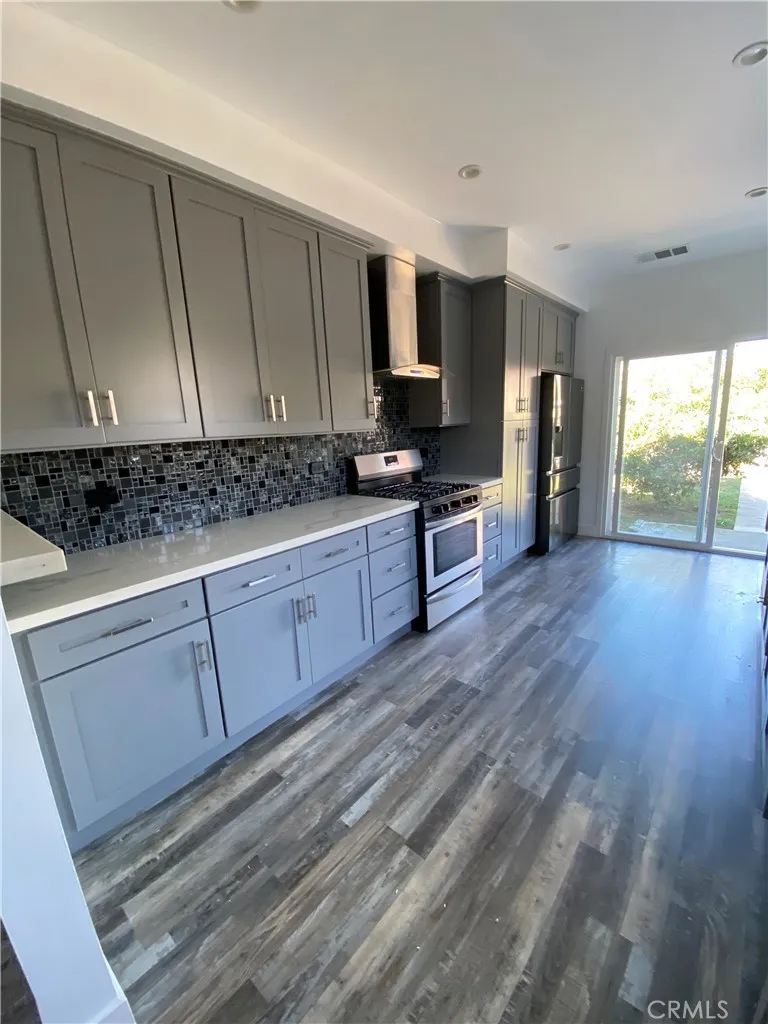 Additional image 12 of 13815 Vanowen Street, Van Nuys, CA 91405