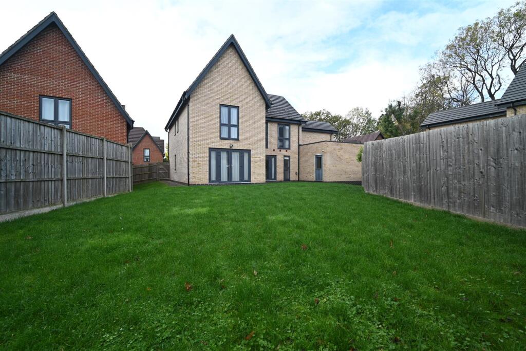 Additional image 26 of New House Farm Drive, Northfield, Birmingham