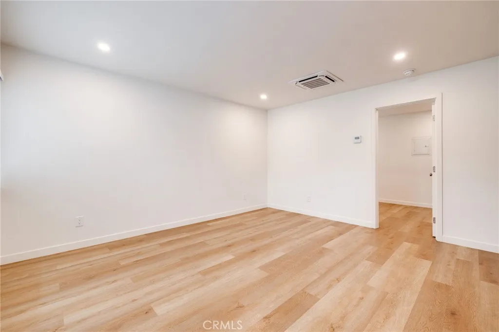 Additional image 4 of 206 Chicago Avenue Unit D, Huntington Beach, CA 92648