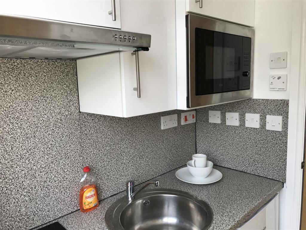 Additional image 5 of Next to the University of Birmingham