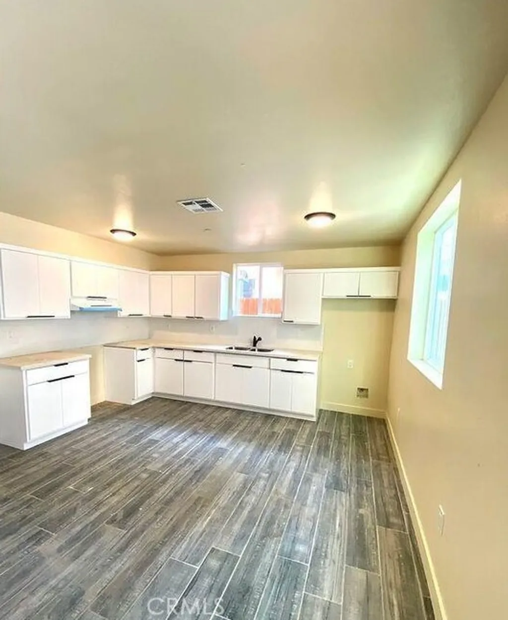 Additional image 4 of 1128 E 28th St, Los Angeles, CA 90011