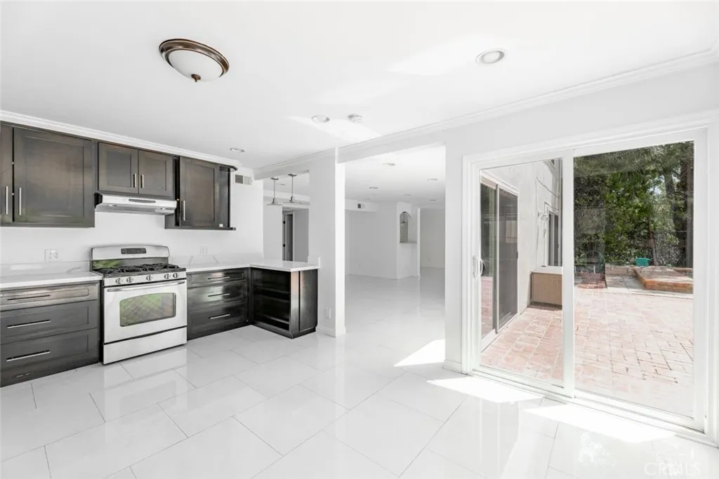 Additional image 23 of 24526 Calvert Street, Woodland Hills, CA 91367