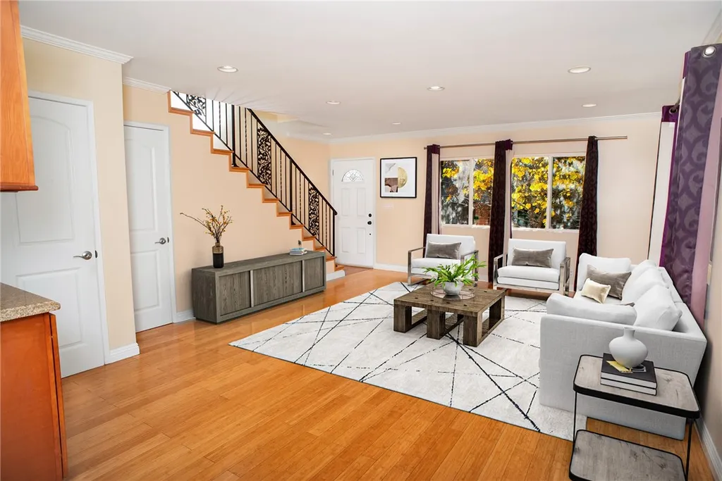 Additional image 3 of 11265 Otsego Street Unit 1, North Hollywood, CA 91601