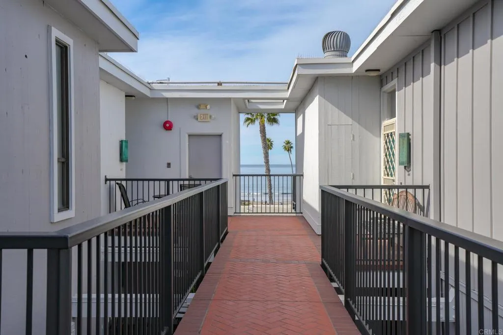 Additional image 11 of 2130 Vallecitos Unit 442, La Jolla, CA 92037