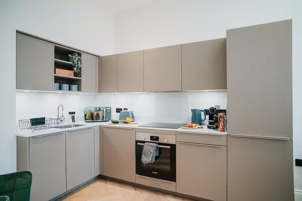 Additional image 3 of The Colmore, Cox Street, off St Pauls Square, Birmingham, B3