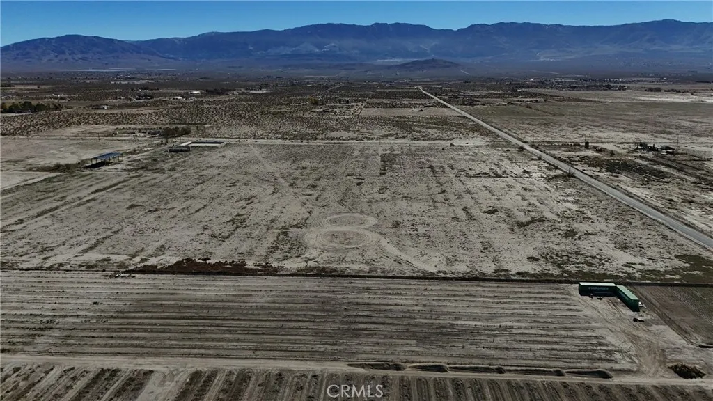 Additional image 8 of 790 Locust Avenue, Lucerne Valley, CA 92356