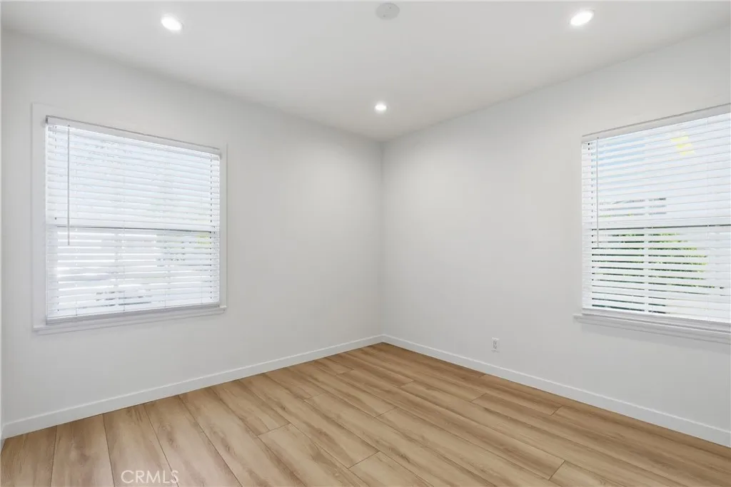 Additional image 26 of 17546 Kittridge, Lake Balboa, CA 91406