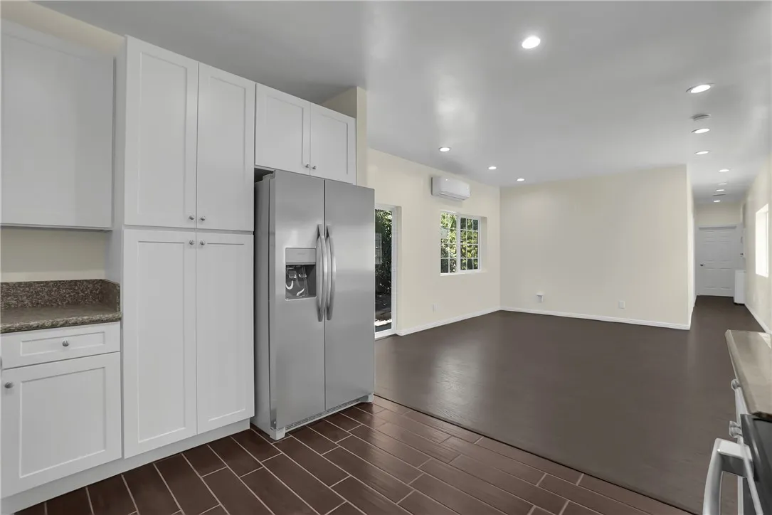 Additional image 33 of 23393 Schoolcraft Street, West Hills, CA 91307
