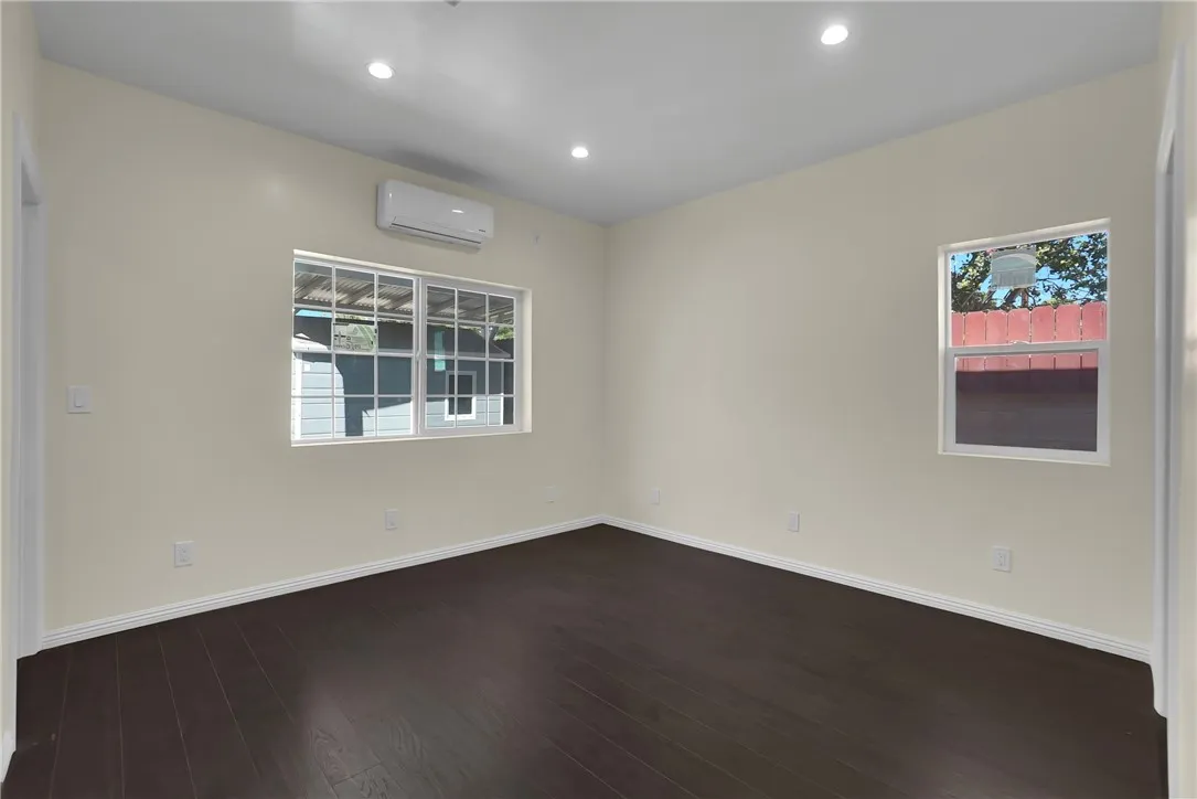 Additional image 36 of 23393 Schoolcraft Street, West Hills, CA 91307
