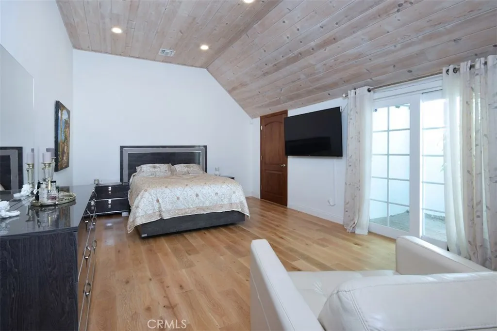 Additional image 16 of 15128 Valley Vista Boulevard, Sherman Oaks, CA 91403