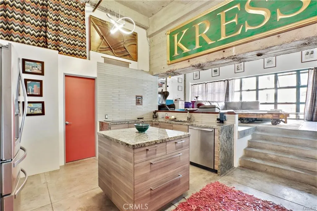 Additional image 2 of 100 W 5th Street Unit 2G, Long Beach, CA 90802