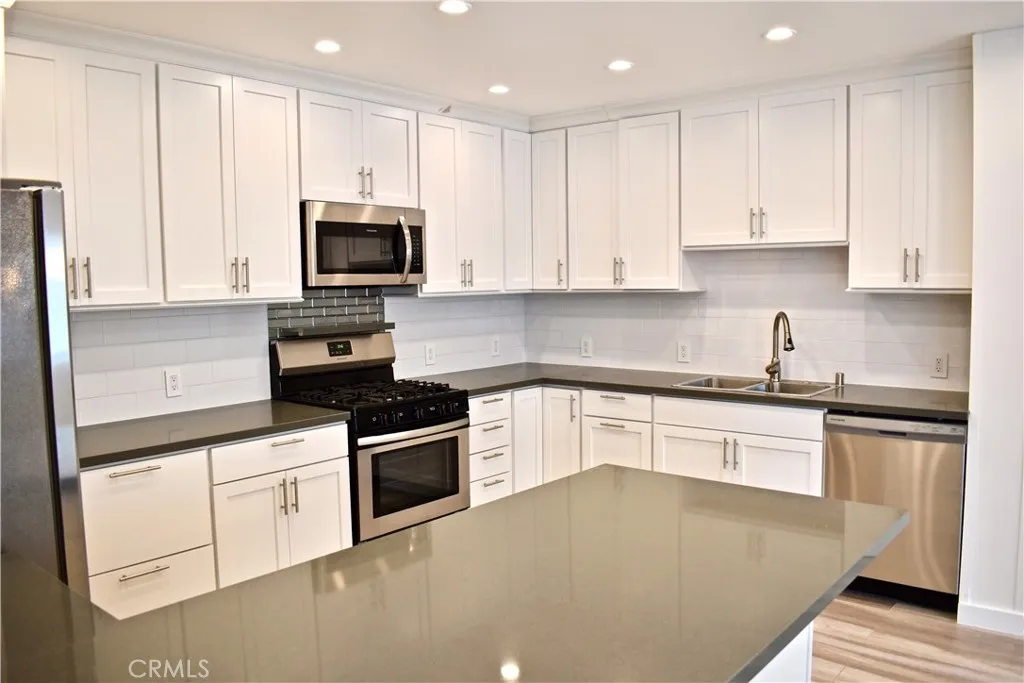 Additional image 7 of 300 Maryland Street Unit 1, El Segundo, CA 90245