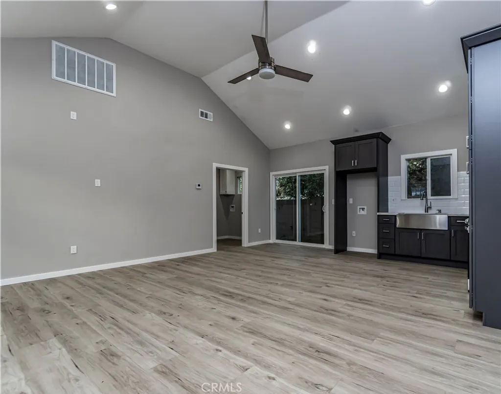 Additional image 8 of 13940 Brightwell Avenue, Paramount, CA 90723