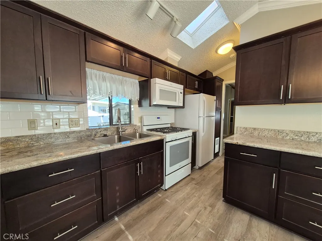 Additional image 30 of 1295 S Cawston Ave Unit 257, Hemet, CA 92545