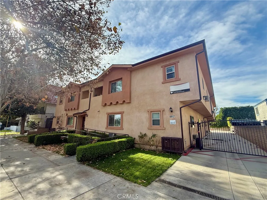 Additional image 8 of 6917 Woodman Avenue Unit 7, Van Nuys, CA 91405