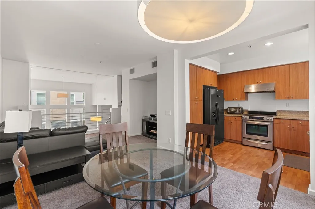 Additional image 12 of 408 E Jeanette Ln, Santa Ana, CA 92705